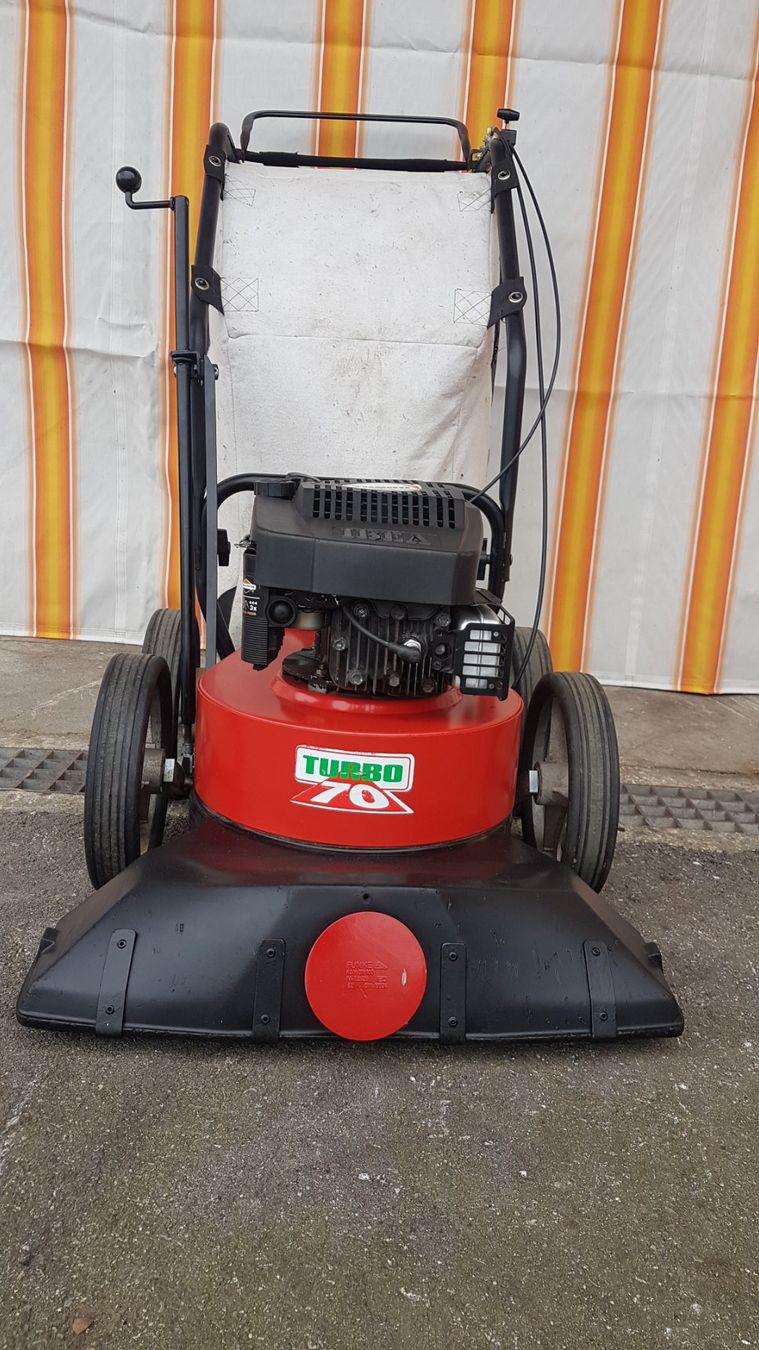 Tutte le macchine: IBEA-Laubsauger – Usato da Hünenberg venduto da PeterB0102 1