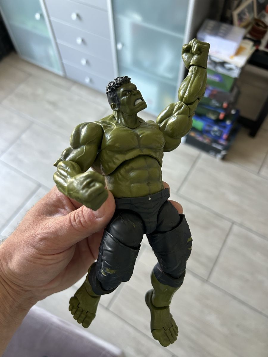 Marvel Statuette: S.h.figurarts Hulk Actionfigur – Usato da Scherzingen venduto da SER_610 6