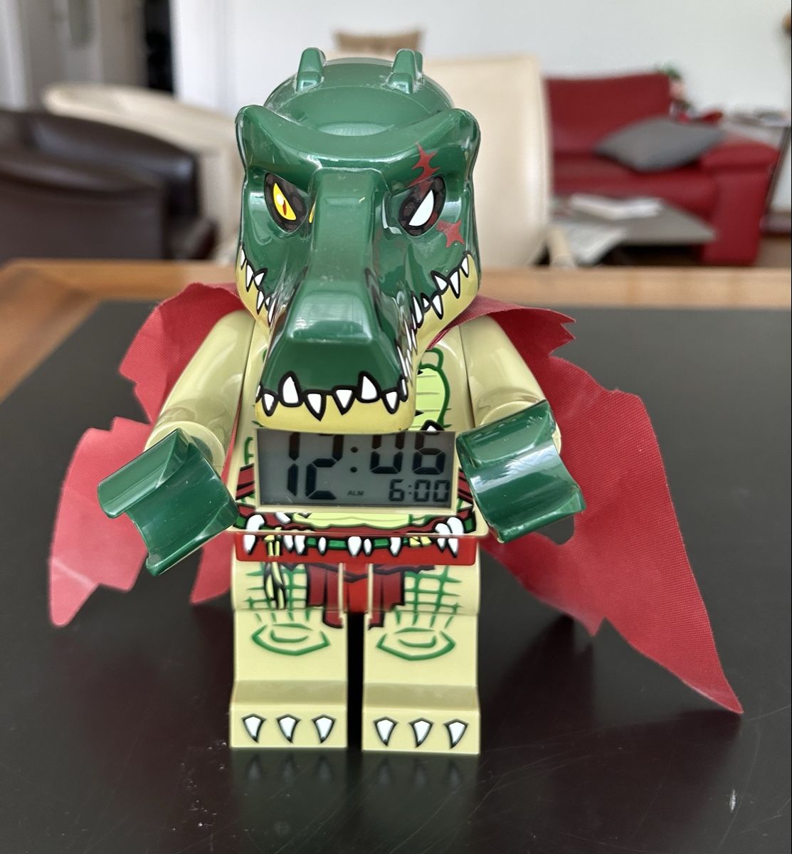 Lego Figurines: Lego Alligator CHIMA Wecker 2013 – D'occasion à Zumikon par tuna007