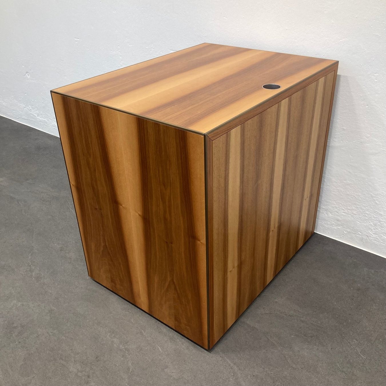 Armadi: Top Design Exclusiv One Roll-Sideboard – Usato da Schönenwerd venduto da mcofficeshop 6