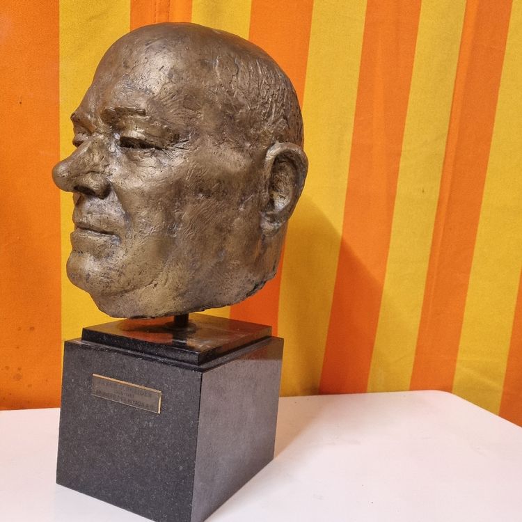 Nivada Uhren Gründer, Jakob Schneider Bronzebüste von 1967 (Gebraucht ...