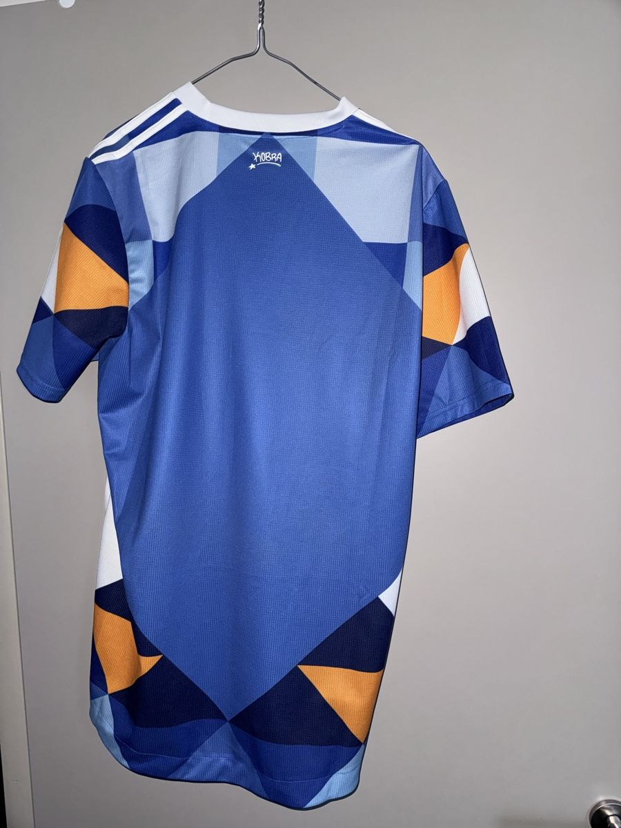 Leibchen & Hosen: Juventus Sondertrikot/Special Jersey Grösse L – Neu (gemäss Beschreibung) aus Fahrweid von echouniform90 1