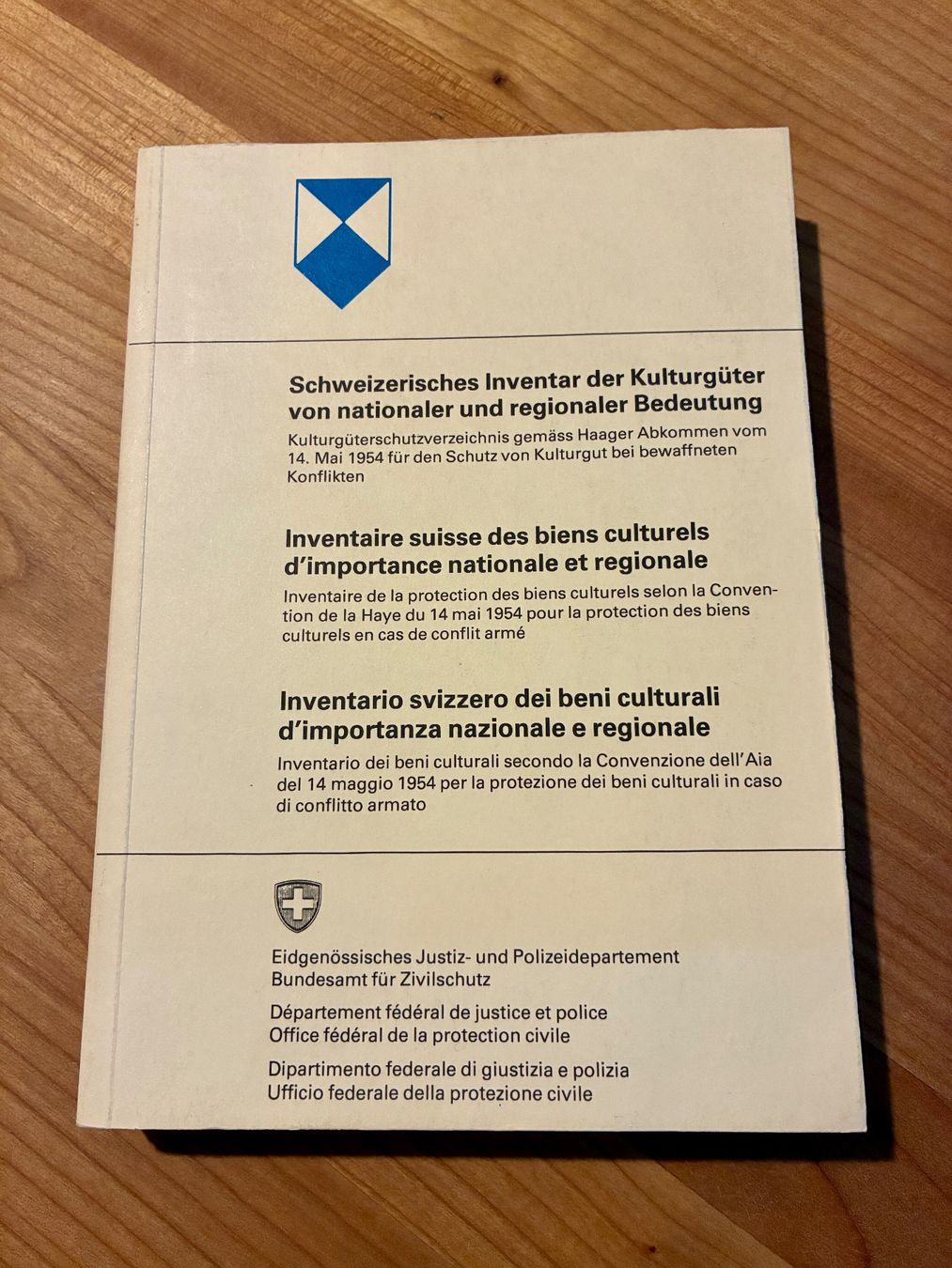 Bücher: Buch "Schweizer Inventar der Kulturgüter" – Gebraucht aus Zürich von tersus1981