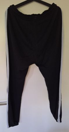 H&M Sweathose, Schwarz mit Streifen, Grösse S