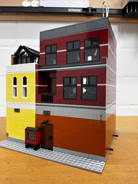 Lego Kit di costruzioni: Lego Creator Expert 10312 - Jazz Club – Usato da Weiach venduto da Stevo_Levo 1
