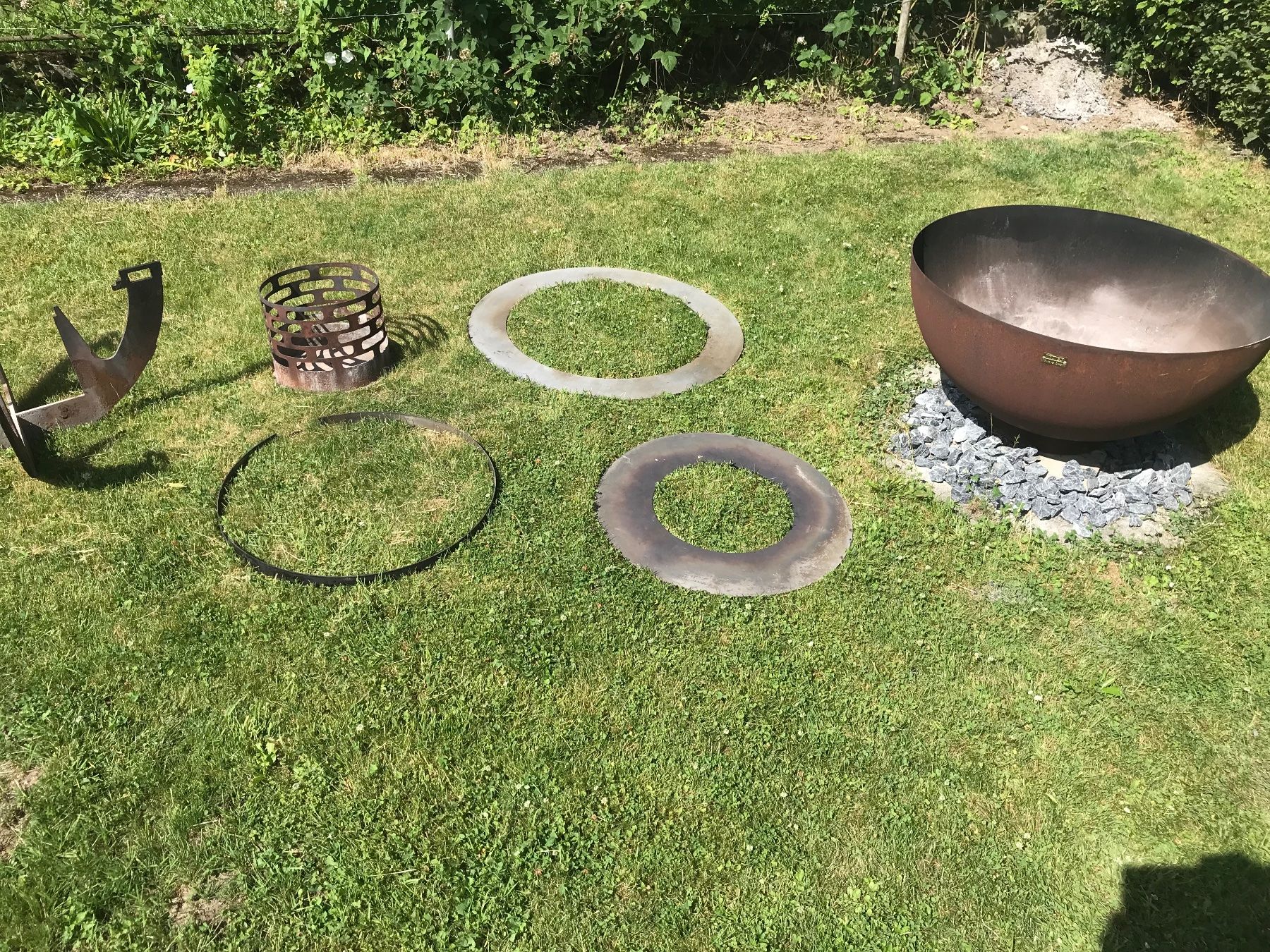 Feuerschale: Feuerschale Grill – Gebraucht aus Bütschwil von naemi96 7