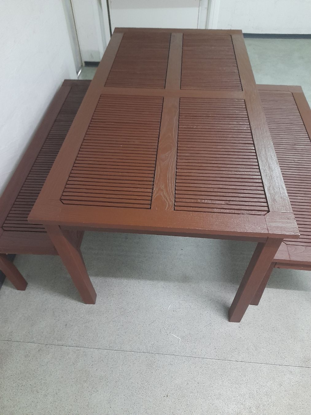 Set di tavolo e panche: Garten möbel – Usato da Glattbrugg venduto da B_B