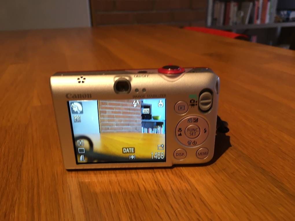Fotocamera: Vends appareil foto digital – Usato da Crans VS venduto da cei_qws7 4