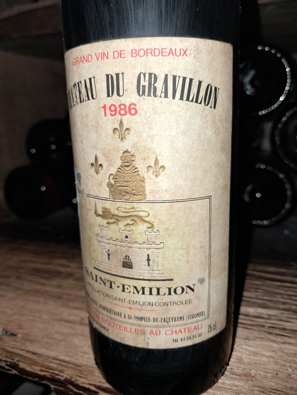 Vino: Château du Gravillon Saint-Émilion 1986 – Nuovo e nell'imballaggio originale da Le locle venduto da juliensaran 3