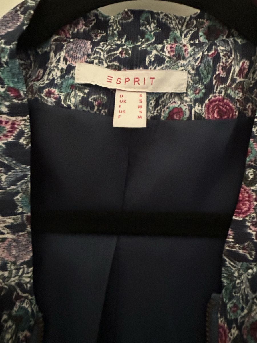 Esprit Vestes: Damen Blazer Esprit Größe S  – Neuf (Voir description) à Rorschacherberg par nat_t7zy 1