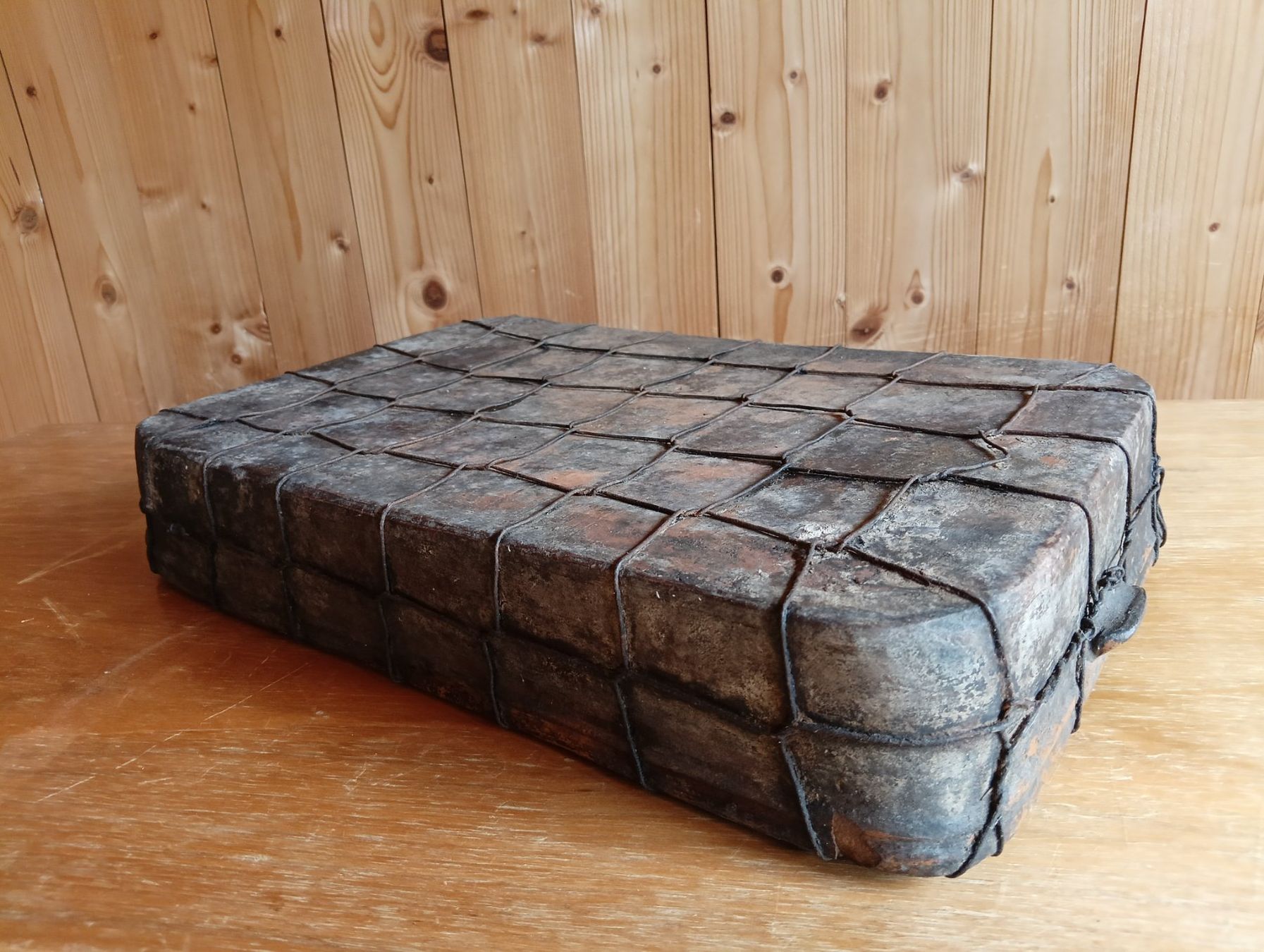 Teglie da forno: Antiker Entenbräter / Kastenbackform mit Drahtgeflecht – Usato da Lumino venduto da Happy4Happy 1
