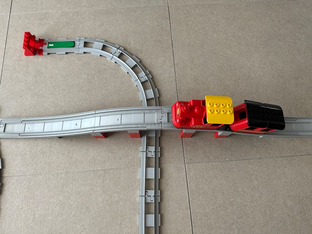 Lego Duplo : Pont et voies ferrées
