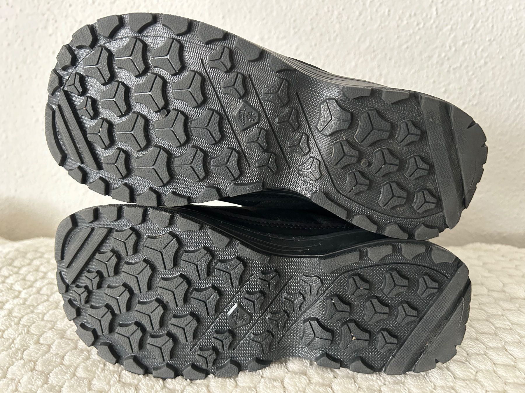 Scarpe per ragazzi: Winterschuhe Schneestiefel Quechua Gr. 33 – Usato da Zürich venduto da Aengely 3