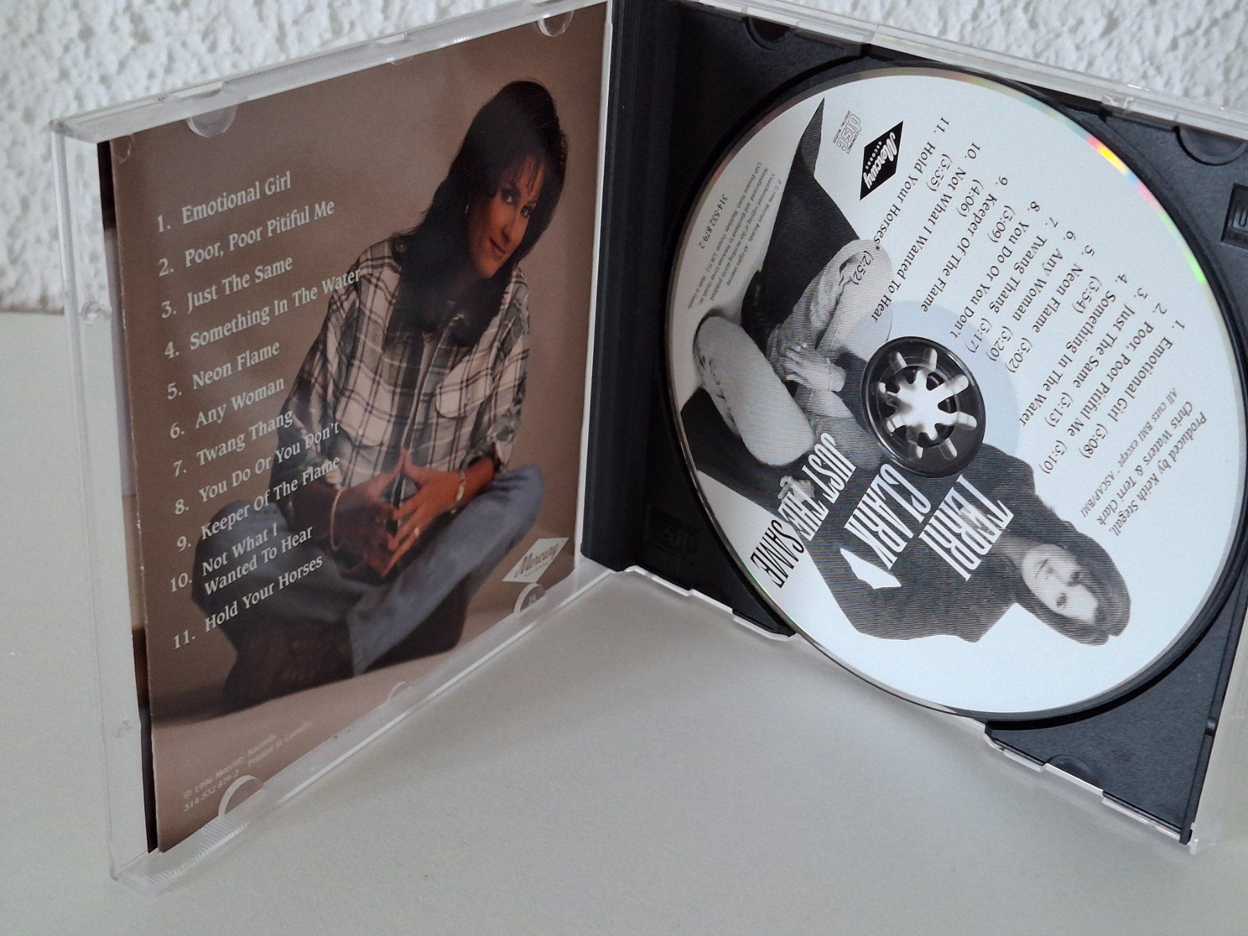 CD: CD Terri Clark -Just The Same🤠 – Usato da Aarberg venduto da Jackup1 2