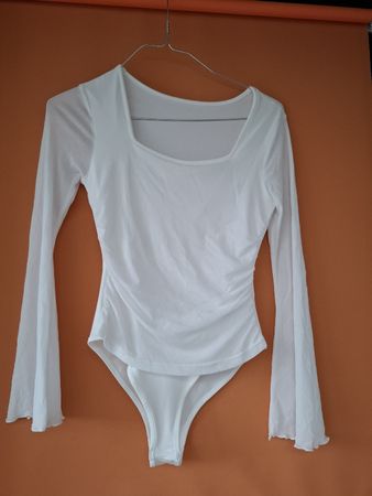 Damen Body weiss mit langen Ärmeln Grösse S neuwertig