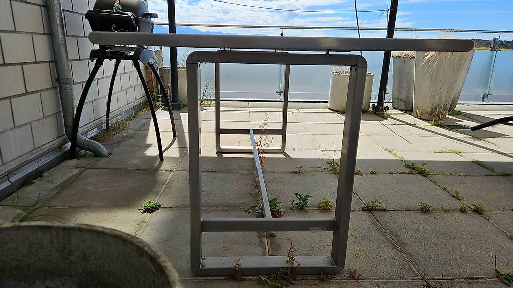 Tavoli: Marc Metal Terrassentisch – Usato da Münsingen venduto da Heyjaah 2