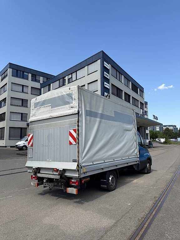 Véhicules utilitaires: Iveco Daily 35S17 – D'occasion à Schlieren par zor74 2