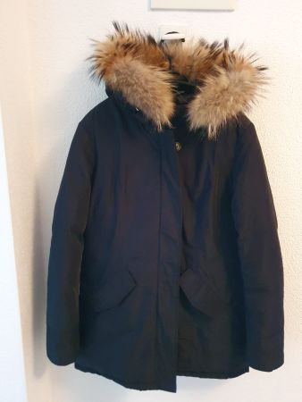 Wunderschöner Damen-Wintermantel in der Gr. M Schwarz