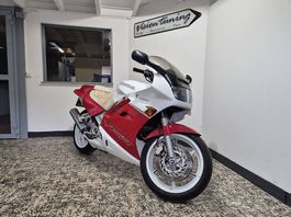 Honda VFR 750F