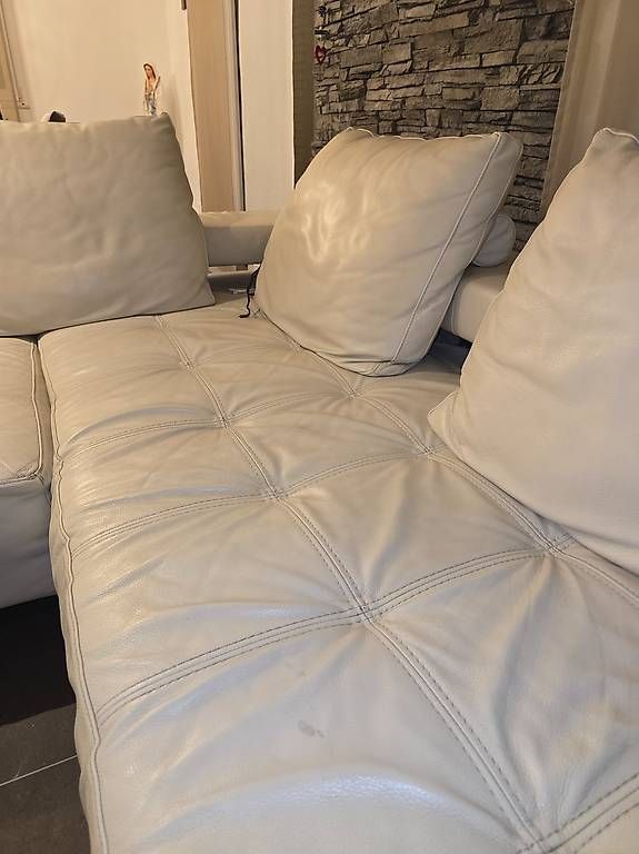 Divani: Grosse Echtleder-Ecksofa / Wohnlandschaft inkl. Hocker – Usato da Wittenbach venduto da dar_9rpl 3