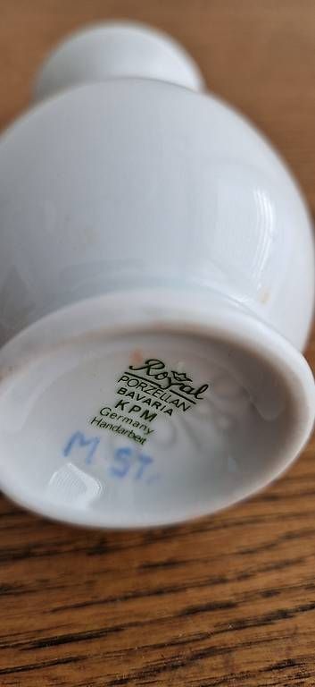 KPM Vasen & Gefässe: KLEINE ANTIKE KPM VASE – Gebraucht aus Luzern von rokko 1