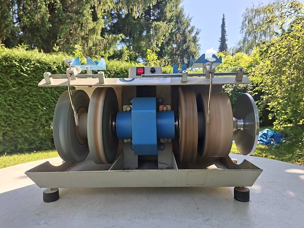 Aiguiseuses & polisseuses: Edelsteinschleifmaschine – D'occasion à Müllheim Dorf par Meipas 1