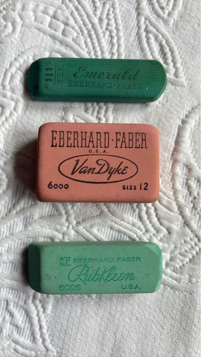 Altro in Scrittura & Disegno: 3 Vintage Eberhard Faber Radiergummis – Usato da Ebnat-Kappel venduto da ponyhales