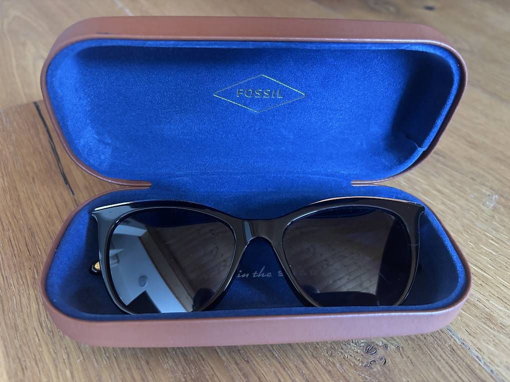 Occhiali & Lenti: Fossil Sonnenbrille - Original & neuwertig  – Usato da Unterseen venduto da Pascale_92 3