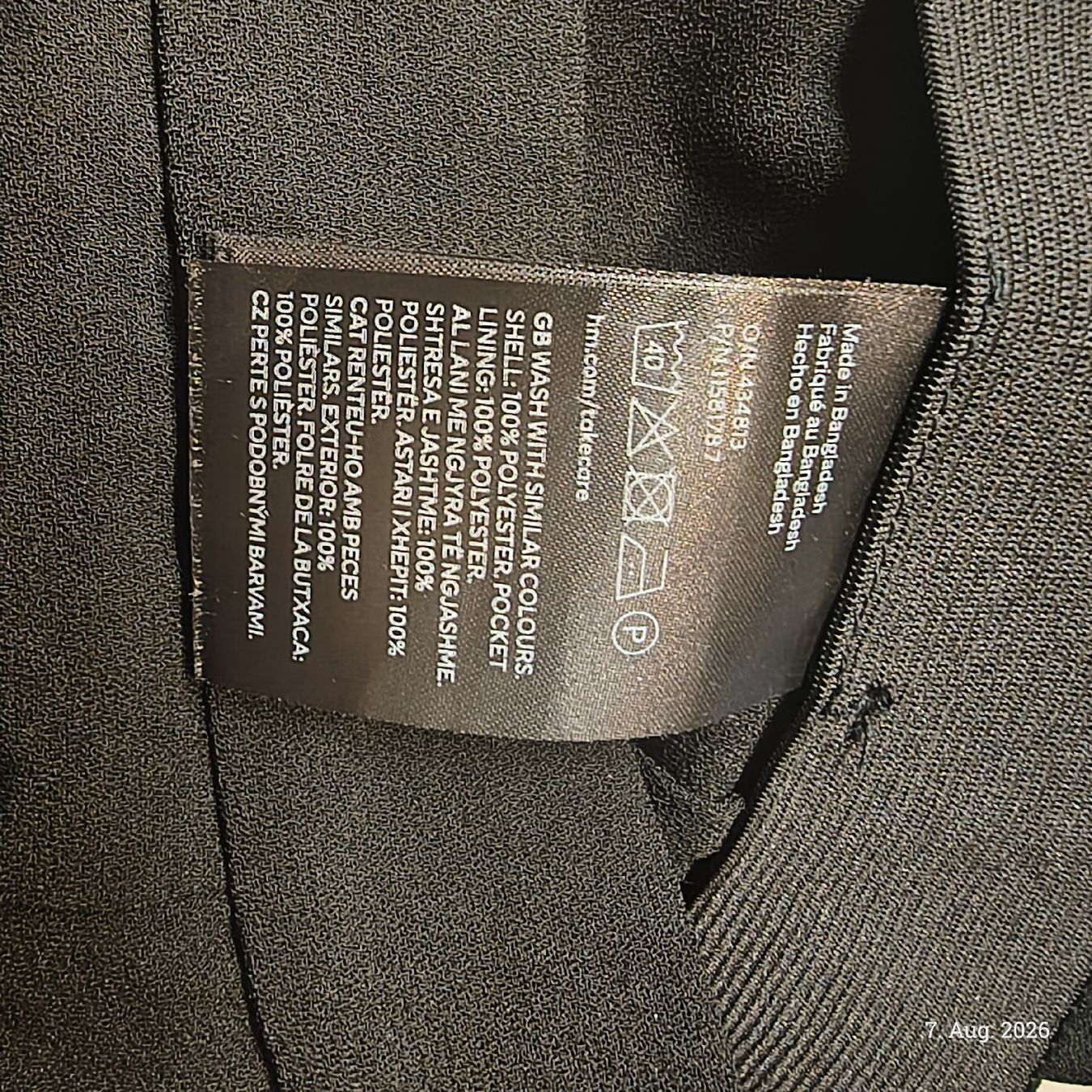 H&M Hosen: Schwarze kurze Hose Grösse S – Gebraucht aus Emmetten von SecondhandSiska 3
