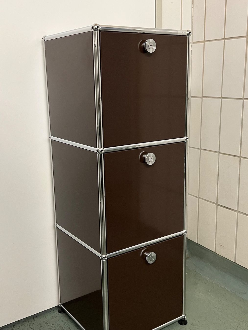 USM Cassettiere: USM Haller Sideboard Braun in Top Zustand – Usato da Dietikon venduto da Kumar_Occasionen 3