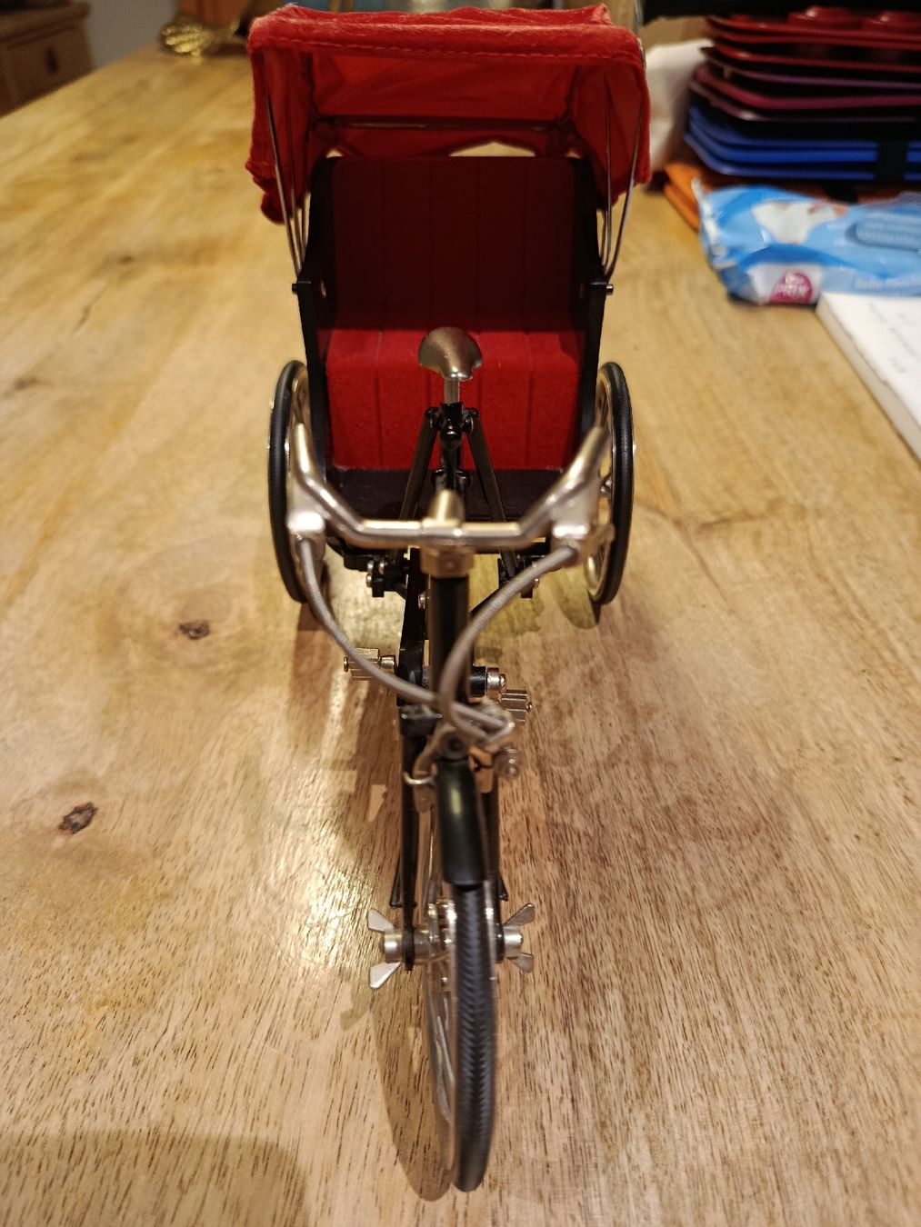 Kit di modellismo & Modellini statici: Miniatur Retro orientalische Rickshaw 1:10 – Usato da Wattwil venduto da sunicheyenne 1