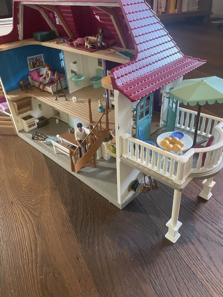 Schleich Giocattoli: Schleich Haus und Stall – Usato da Meiringen venduto da Maersk 3