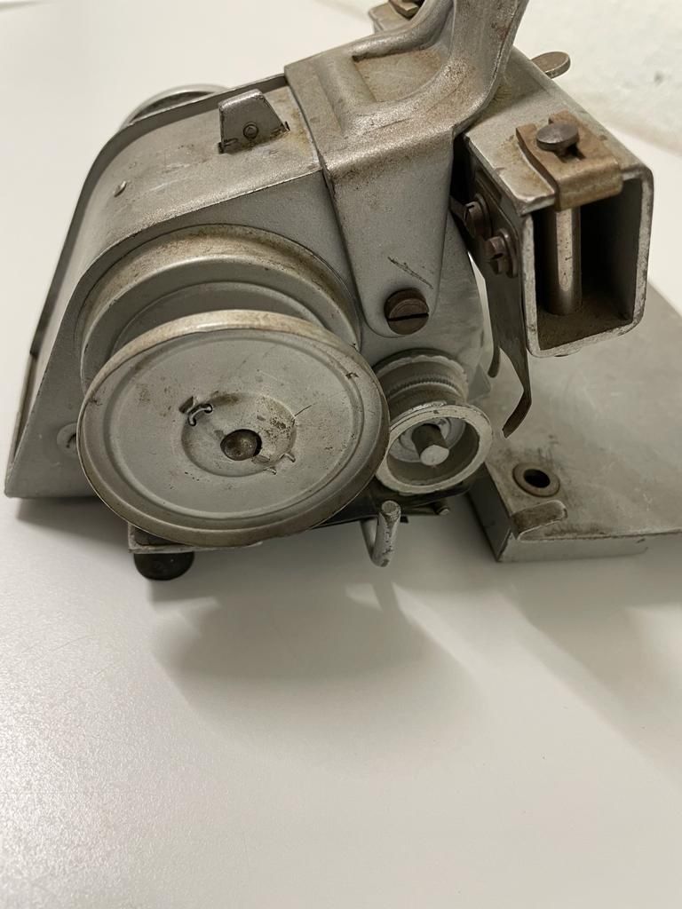 Macchine rilegatrici: Alter Locher, Veloma Piccola "B" – Usato da Schwerzenbach venduto da Tamama 6
