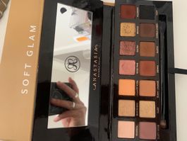 Anastasia Beverly Hills Glam Eyeshadow Palette,voll
