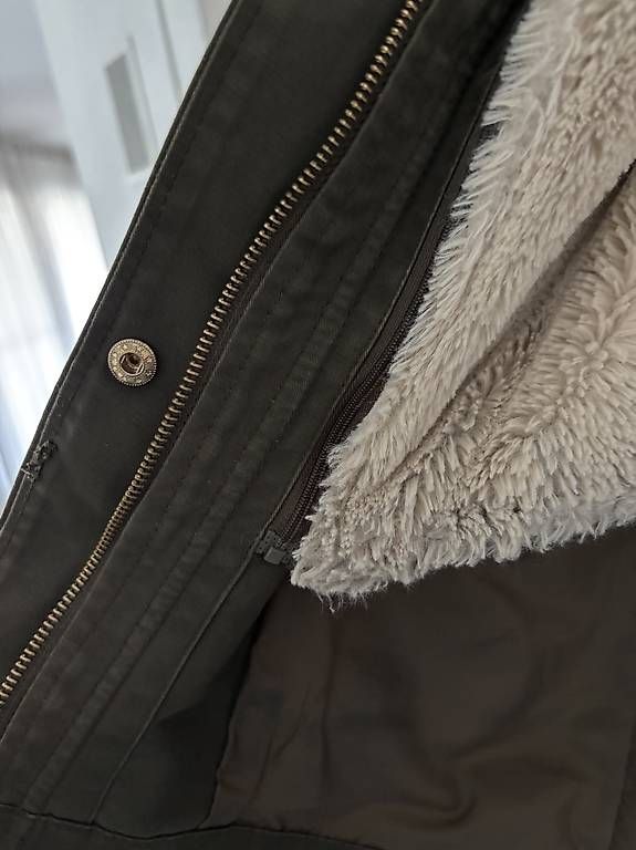 Giacche: Winterjacke grüner Parka – Usato da Fislisbach venduto da secondhandF 2