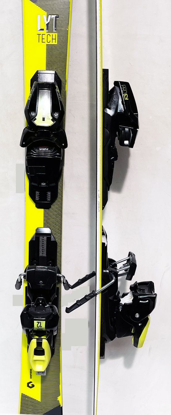 Head Skis: HEAD V-SHAPE V8  LYT    149 cm; eine Saison gebraucht – D'occasion à Brüttisellen par SkiverkaufStepan 2