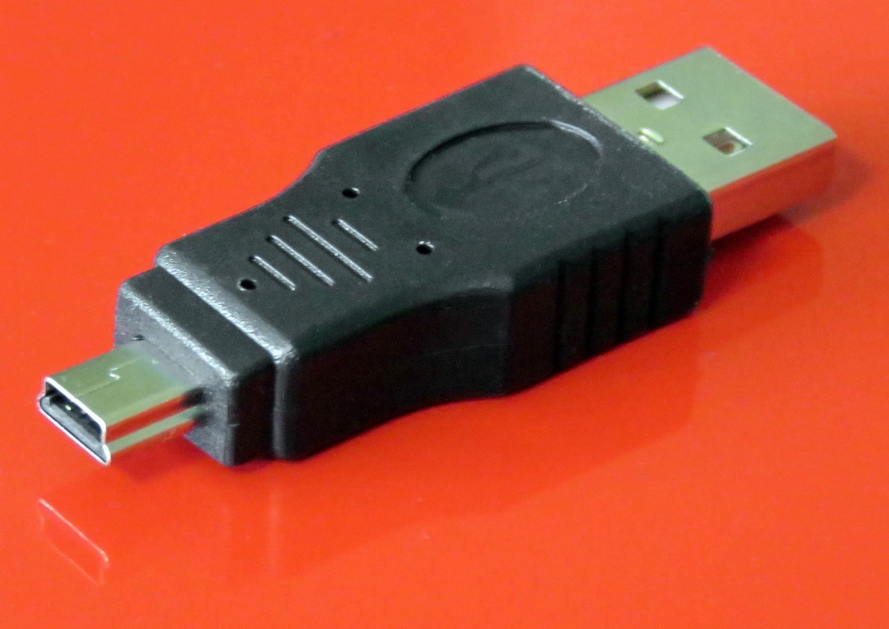 Altro: Adapter USB Stecker zu MINI Stecker – Nuovo (secondo la descrizione) da Untersiggenthal venduto da Zarkok