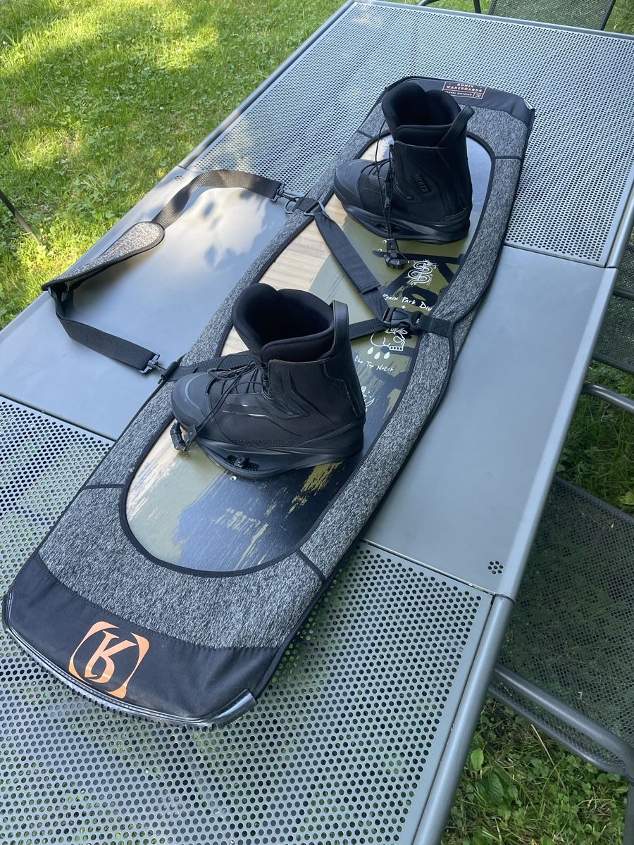 Ronix Tavole da surf e di nuoto: Planche Wakeboard Ronix 143cm Top Notch Pro + Fixations – Usato da Cressier FR venduto da lum_9t9v 5