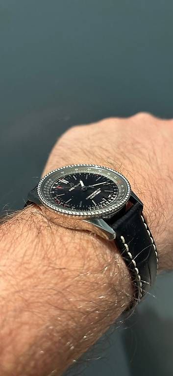 Montres: Breitling Navitimer Automatic 38 – D'occasion à Bern par AbrahamNail 2