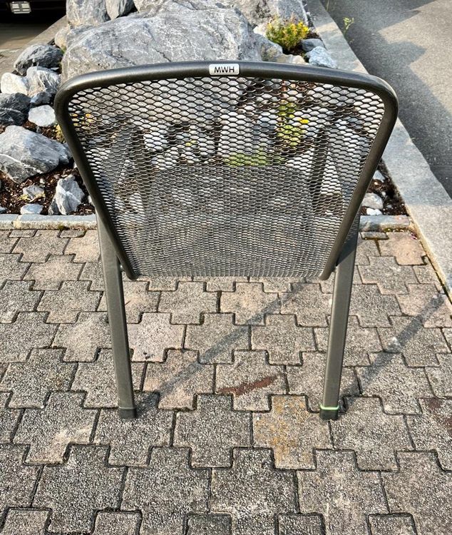 4 robuste Gartenstühle mit Sitzpolstern, Marke MWH Kaufen auf Ricardo