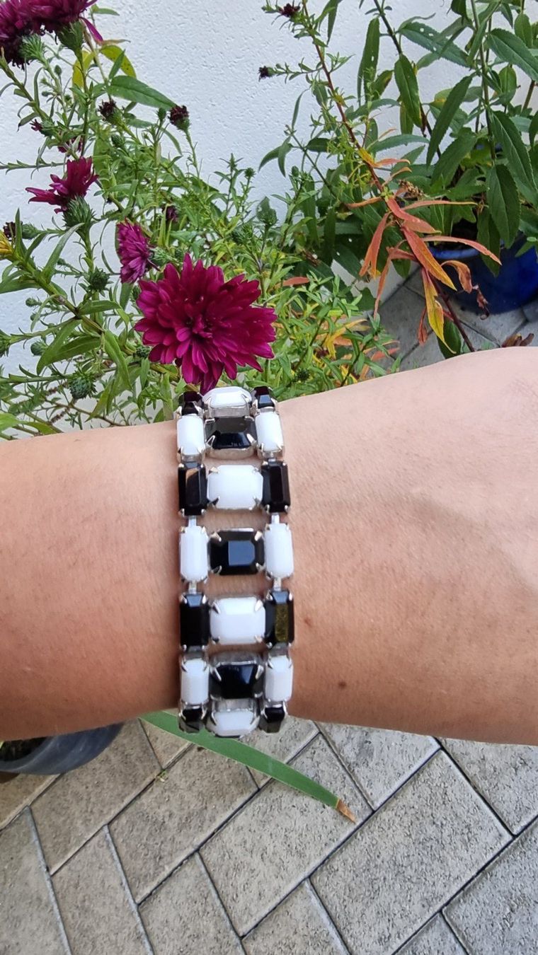 Bracciali & Braccialetti: Armband mit Verschluss -242 – Usato da Wald ZH venduto da Martin79