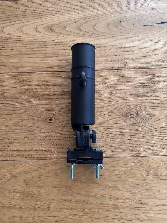 Supporti a parete: Schirmhalter für Golftrolley – Usato da Eich venduto da James.P