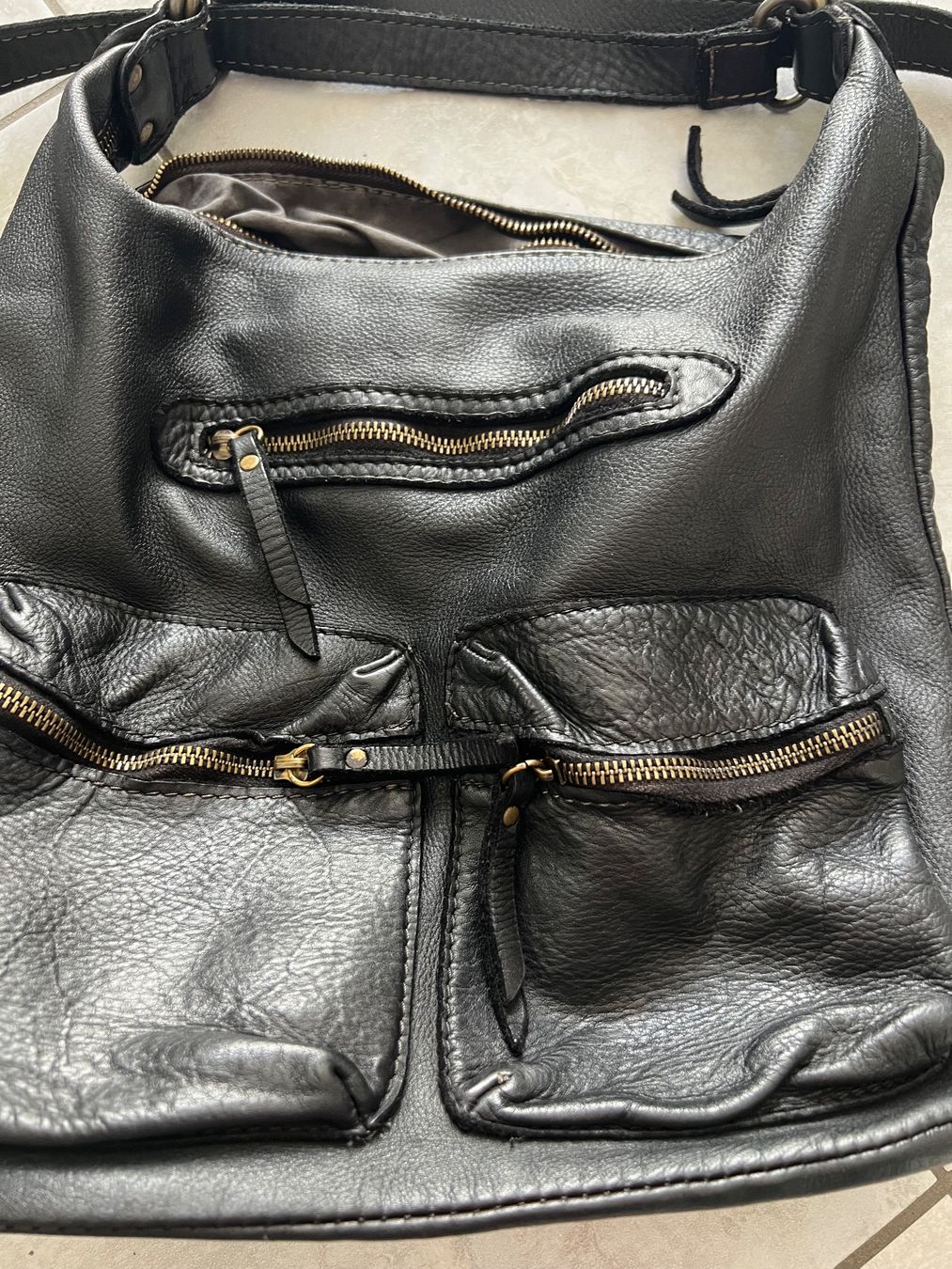 Zaini: Leder Tasche und oder Rucksack Schwarz – Usato da Schmerikon venduto da Speedy053 2
