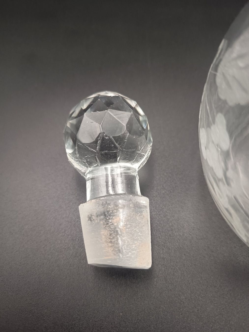 Karaffen: Karaffe aus Glas mit Schliff gebraucht – Neu (gemäss Beschreibung) aus Wangen b. Olten von crea_look 1