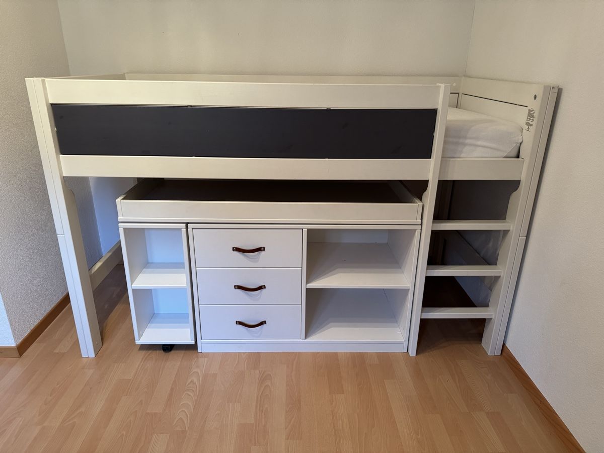 Lifetime Brands Letti: Halbhohes Bett mit Schreibtisch – Usato da Wikon venduto da Mona784 2