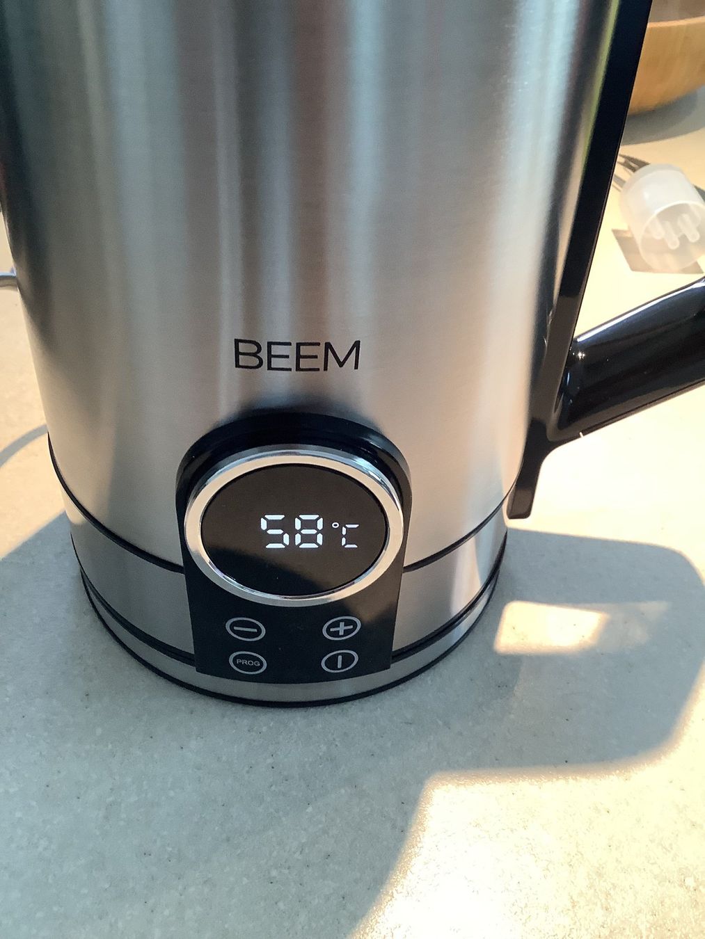 Bollitori: Beem Wasserkocher, Edelstahl, 1.7L, mit Touch-Display – Usato da Biel-Benken BL venduto da teakesj 4