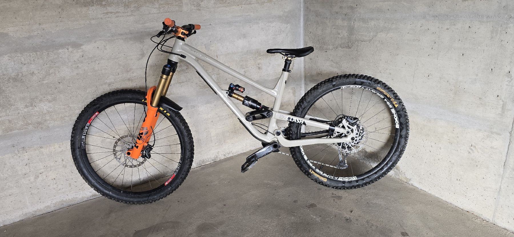 Commencal Biciclette: Commencal Clash Signature 2023 – Usato da Vacallo venduto da SirioDH999