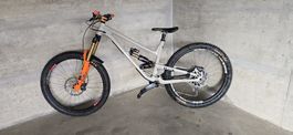 Commencal Clash Signature 2023