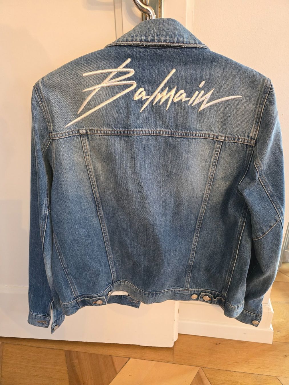 Balmain Jacken: BALMAIN BESTICKTE JACKE AUS BAUMWOLLDENIM – Neu (gemäss Beschreibung) aus Grenchen von Lucifero17 1