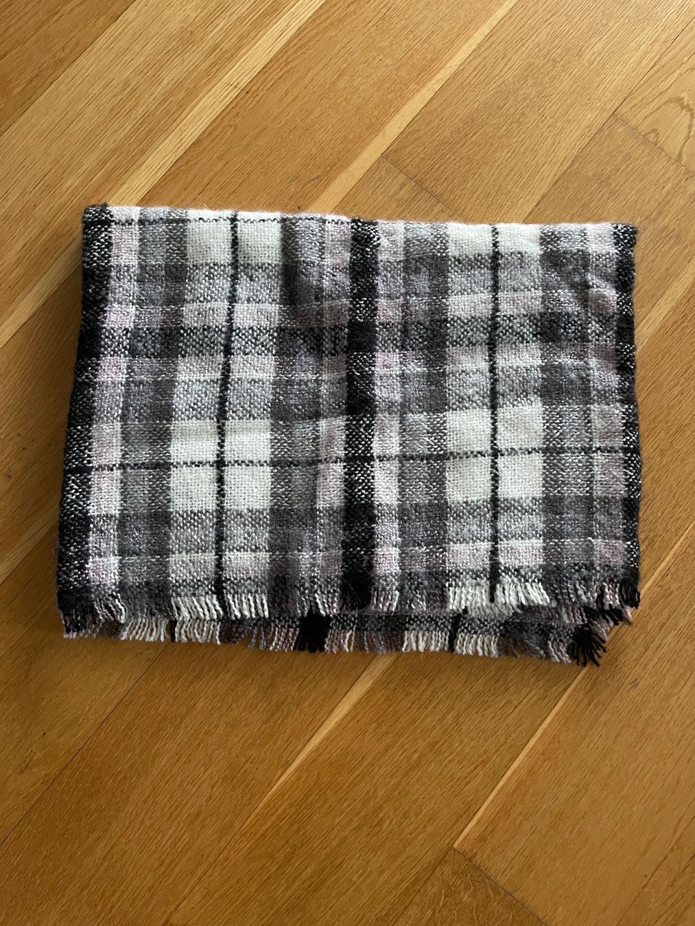 Esprit Foulard & Sciarpe: Woll-Schal, Esprit, kariert – Nuovo e nell'imballaggio originale da Ehrendingen venduto da abo_p9n6 1